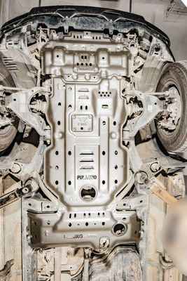 تویوتا پرادو LC120 محافظ پایین زیر بدن آلومینیوم آلیاژ پوشش موتور صفحه های کامل اسکید