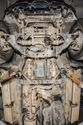 تویوتا LC200 صفحه های پوشش موتور با وزن 5-8kg / pc و طراحی سفارشی