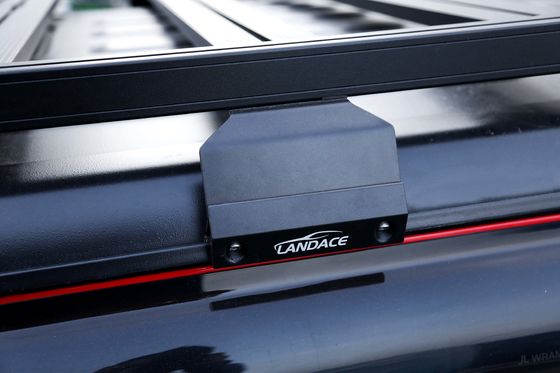 رَک سقف بالاي ماشين براي جيپ رانگلر Jl در پوشه سياه پودر