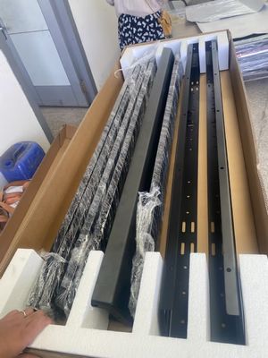 قابلیت های غیر جاده ای LC200 را با مجموعه ی سفارشی داربست سقف Slimline II افزایش دهید