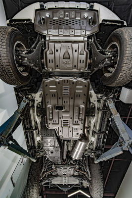 صفحه های محافظ زیر بدن خاکستری بالا برای محافظت از موتور برای Mitsubishi Pajero V93 V97