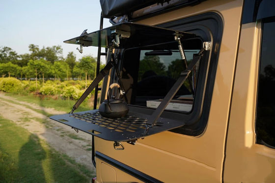 پنجره ی سیاه برای ماشین کمپینگ زمینی G-CLASS W463