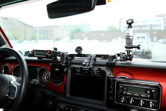 فرآیند CNC ماشین آلات آلومینیوم آلیاژ مرکز کنسول براکت GoPro حامل برای جیپ Wrangler