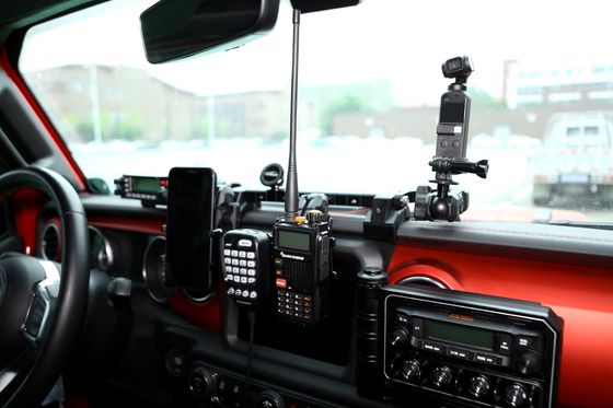 فرآیند CNC ماشین آلات آلومینیوم آلیاژ مرکز کنسول براکت GoPro حامل برای جیپ Wrangler